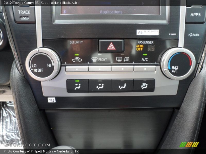 Super White / Black/Ash 2012 Toyota Camry SE