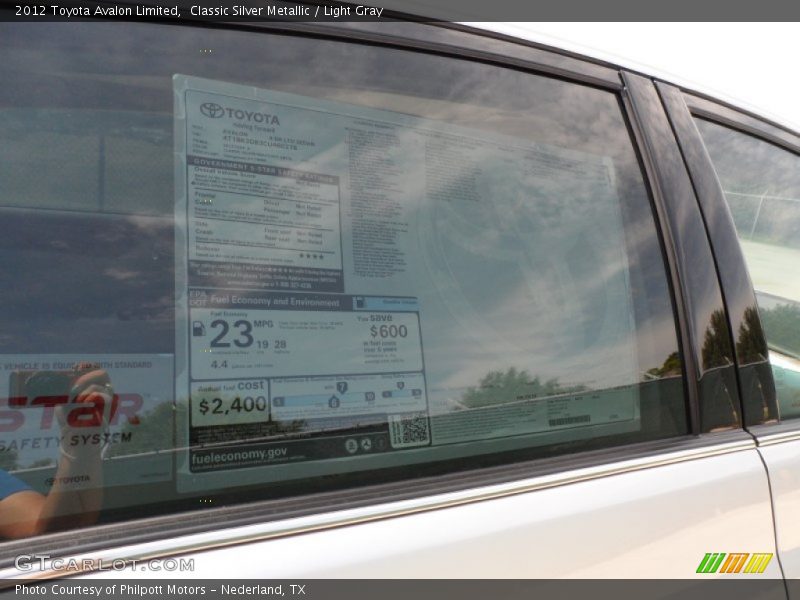 Classic Silver Metallic / Light Gray 2012 Toyota Avalon Limited