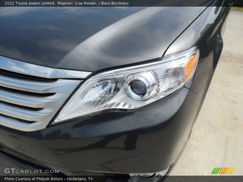 Magnetic Gray Metallic / Black/Bordeaux 2012 Toyota Avalon Limited