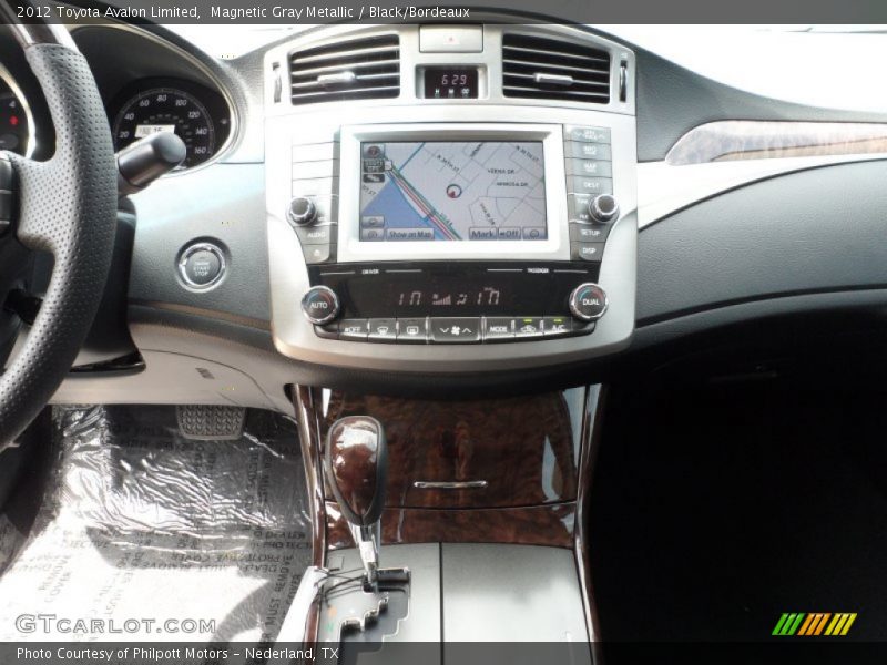 Magnetic Gray Metallic / Black/Bordeaux 2012 Toyota Avalon Limited