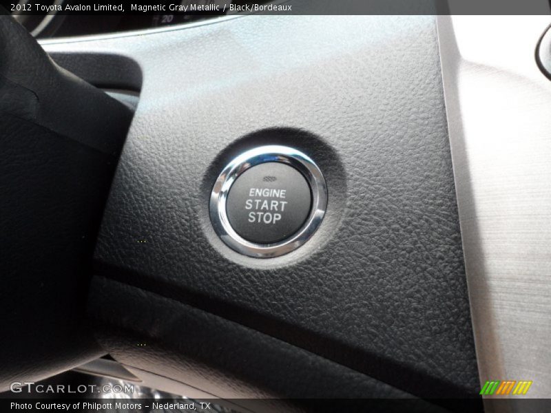Magnetic Gray Metallic / Black/Bordeaux 2012 Toyota Avalon Limited