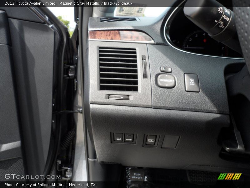 Magnetic Gray Metallic / Black/Bordeaux 2012 Toyota Avalon Limited