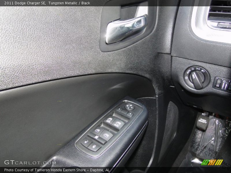 Tungsten Metallic / Black 2011 Dodge Charger SE