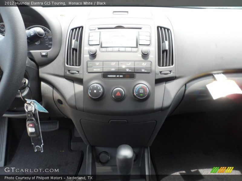 Controls of 2012 Elantra GLS Touring