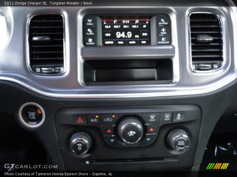 Tungsten Metallic / Black 2011 Dodge Charger SE