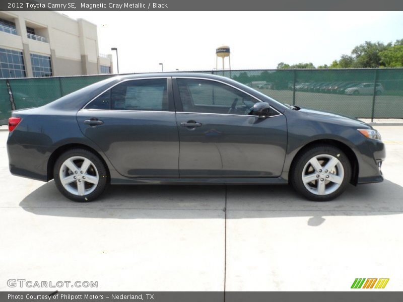 Magnetic Gray Metallic / Black 2012 Toyota Camry SE