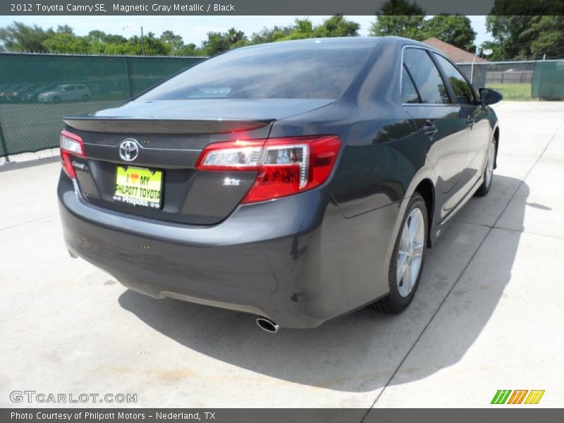 Magnetic Gray Metallic / Black 2012 Toyota Camry SE