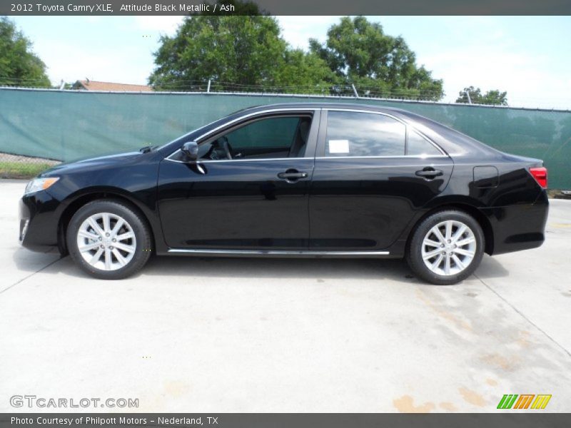 Attitude Black Metallic / Ash 2012 Toyota Camry XLE
