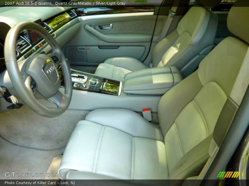Front Seat of 2007 S8 5.2 quattro