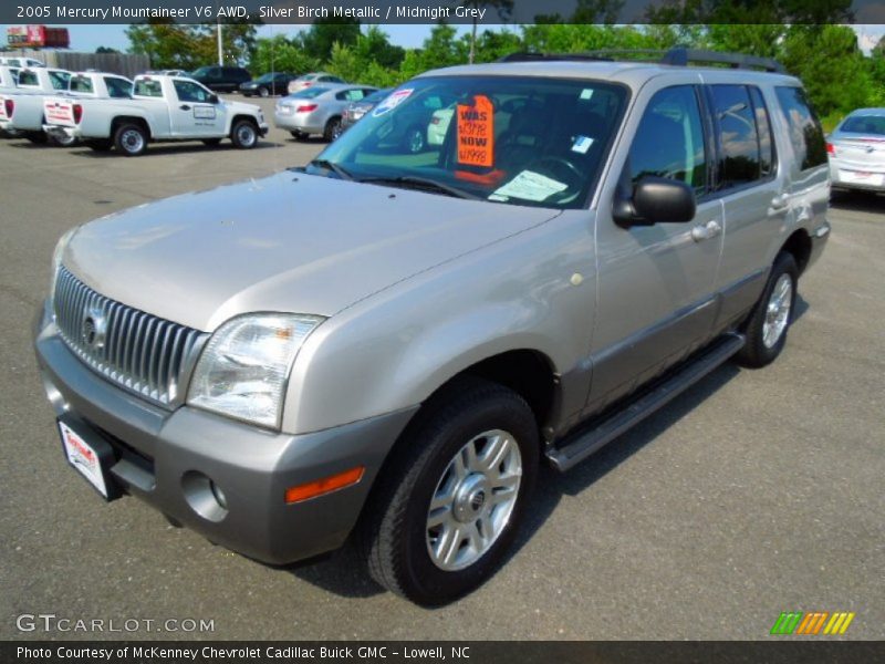 Silver Birch Metallic / Midnight Grey 2005 Mercury Mountaineer V6 AWD
