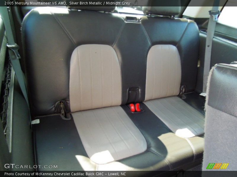 Silver Birch Metallic / Midnight Grey 2005 Mercury Mountaineer V6 AWD