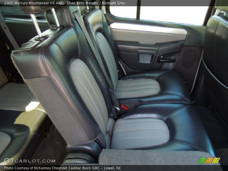 Silver Birch Metallic / Midnight Grey 2005 Mercury Mountaineer V6 AWD