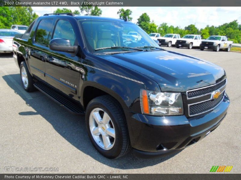 Black / Ebony/Light Cashmere 2007 Chevrolet Avalanche LTZ 4WD
