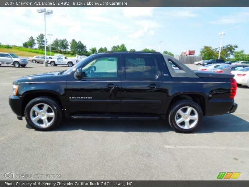 Black / Ebony/Light Cashmere 2007 Chevrolet Avalanche LTZ 4WD