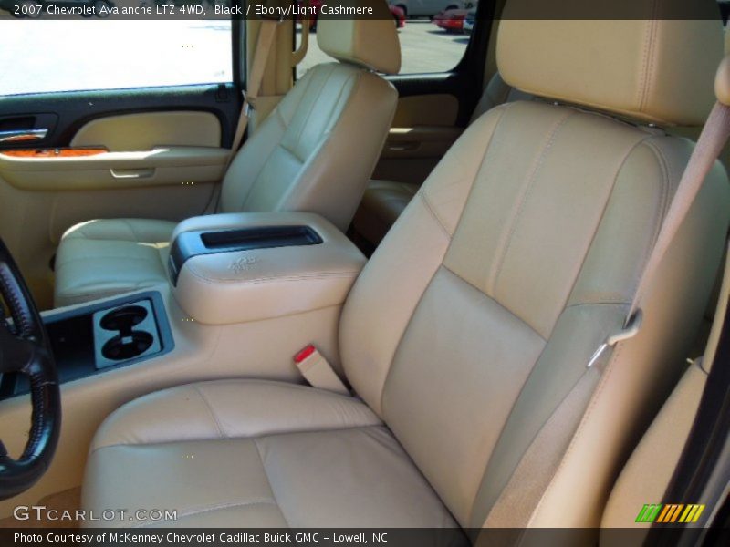 Black / Ebony/Light Cashmere 2007 Chevrolet Avalanche LTZ 4WD