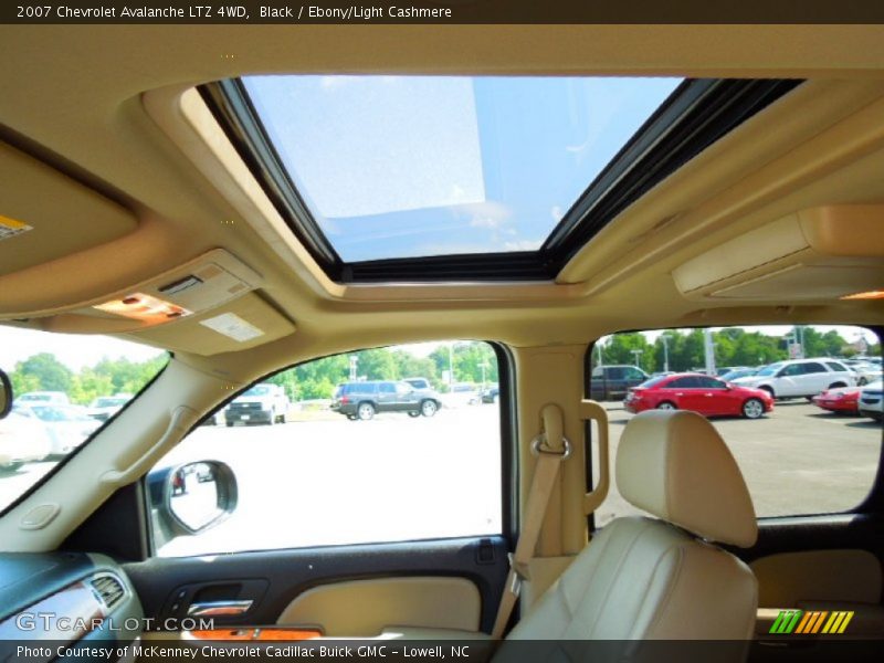 Black / Ebony/Light Cashmere 2007 Chevrolet Avalanche LTZ 4WD