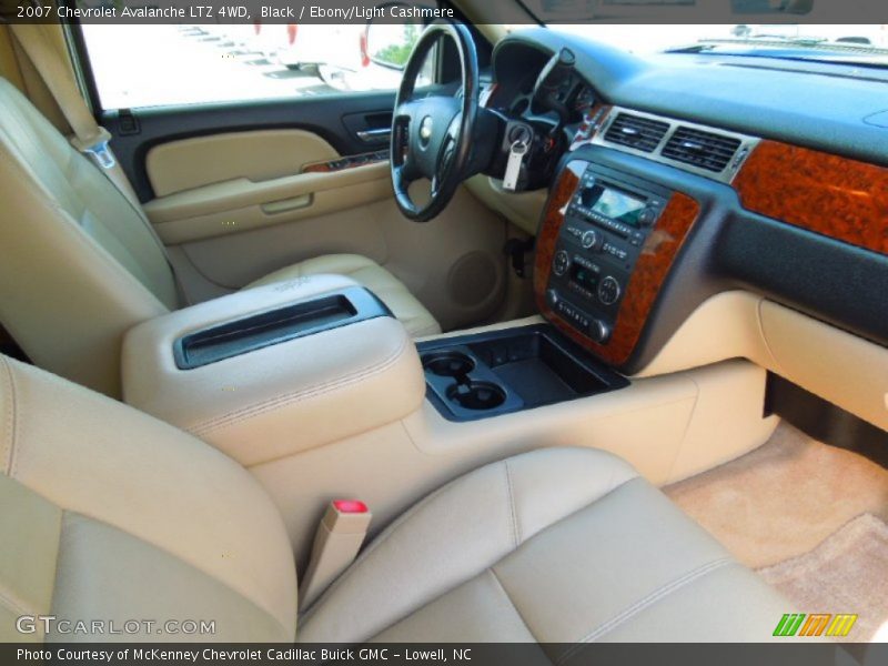 Black / Ebony/Light Cashmere 2007 Chevrolet Avalanche LTZ 4WD