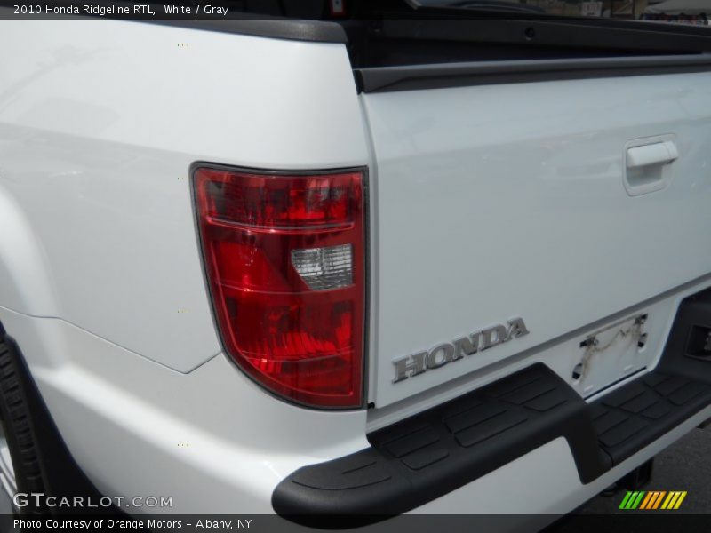 White / Gray 2010 Honda Ridgeline RTL