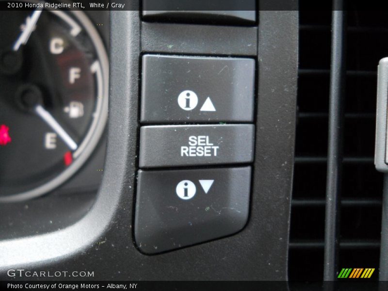 White / Gray 2010 Honda Ridgeline RTL
