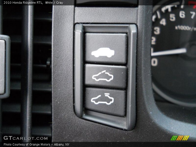 White / Gray 2010 Honda Ridgeline RTL