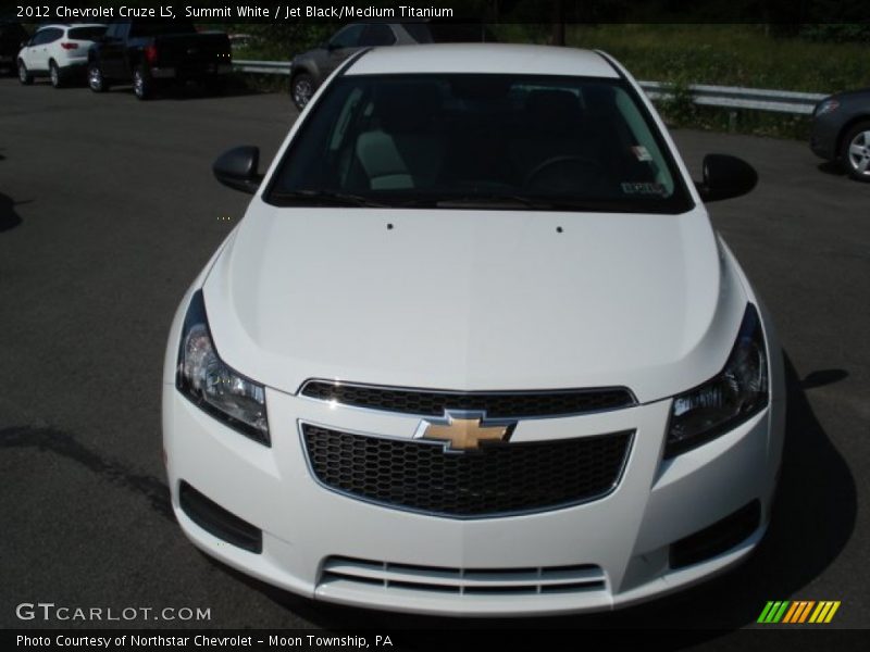 Summit White / Jet Black/Medium Titanium 2012 Chevrolet Cruze LS