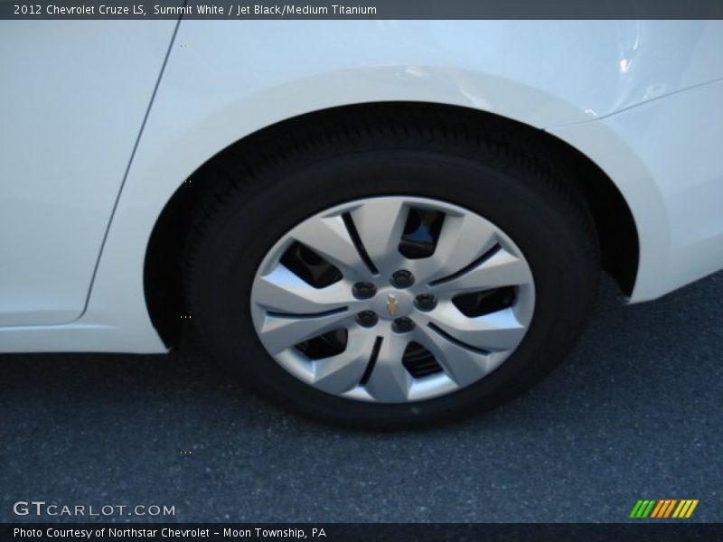 Summit White / Jet Black/Medium Titanium 2012 Chevrolet Cruze LS
