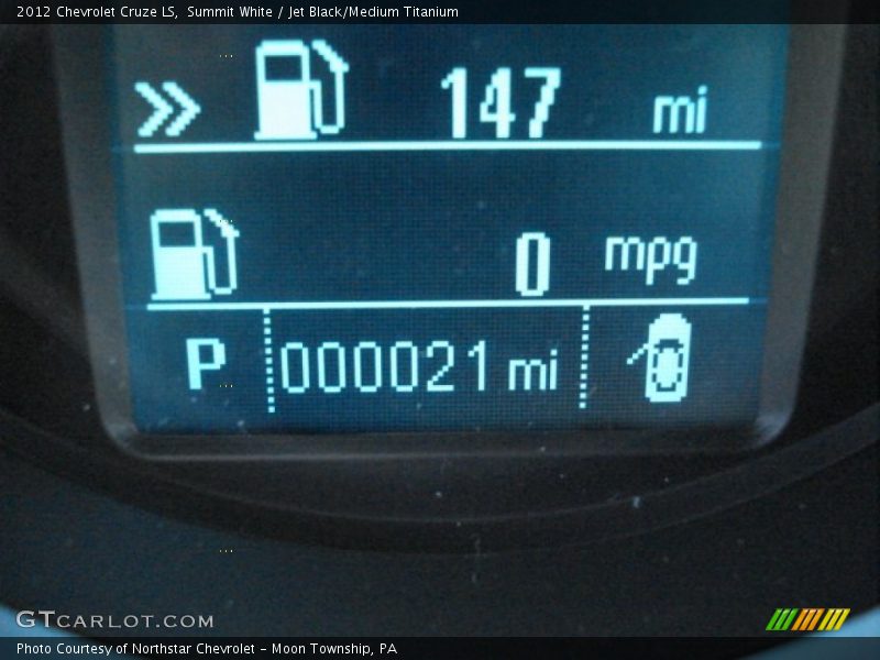 Summit White / Jet Black/Medium Titanium 2012 Chevrolet Cruze LS
