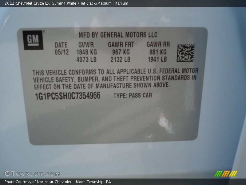 Summit White / Jet Black/Medium Titanium 2012 Chevrolet Cruze LS