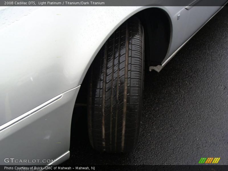 Light Platinum / Titanium/Dark Titanium 2008 Cadillac DTS