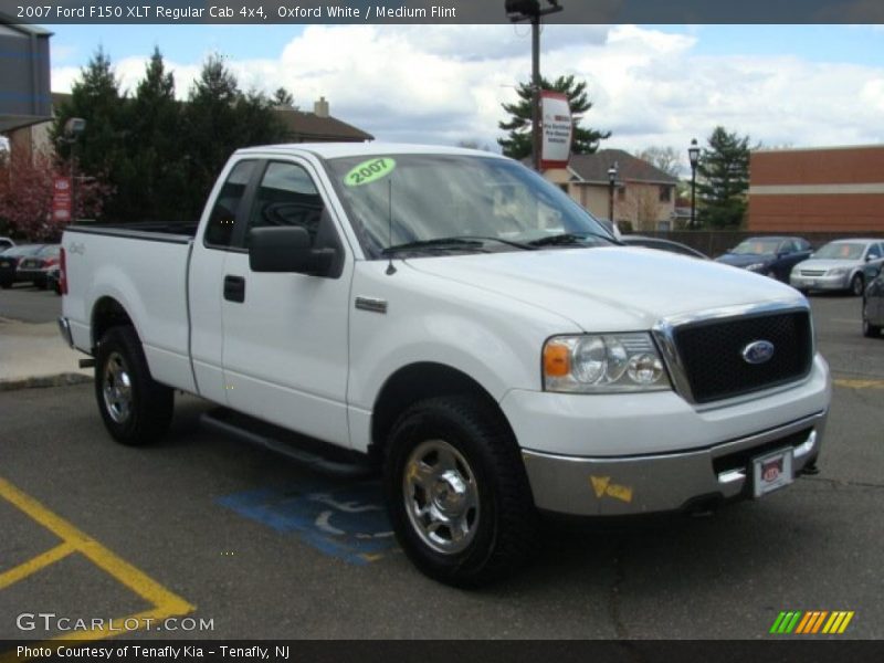 Front 3/4 View of 2007 F150 XLT Regular Cab 4x4