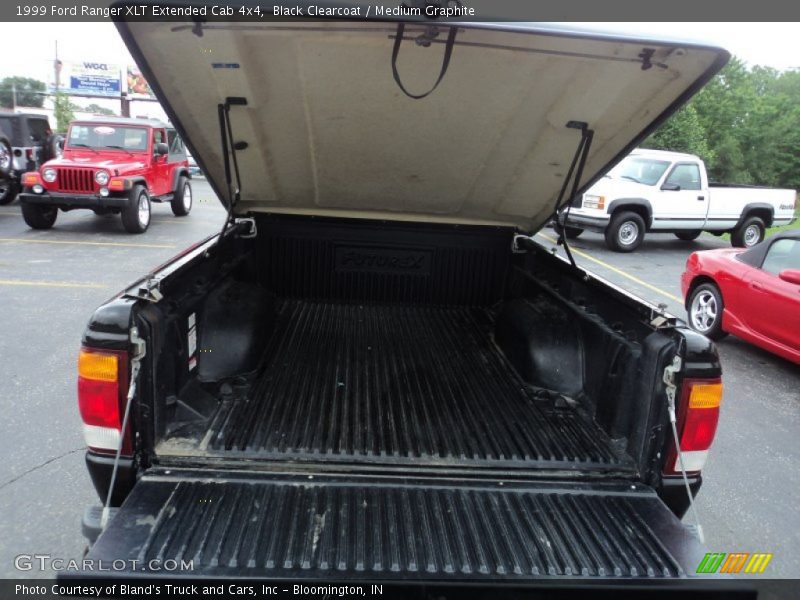 Black Clearcoat / Medium Graphite 1999 Ford Ranger XLT Extended Cab 4x4