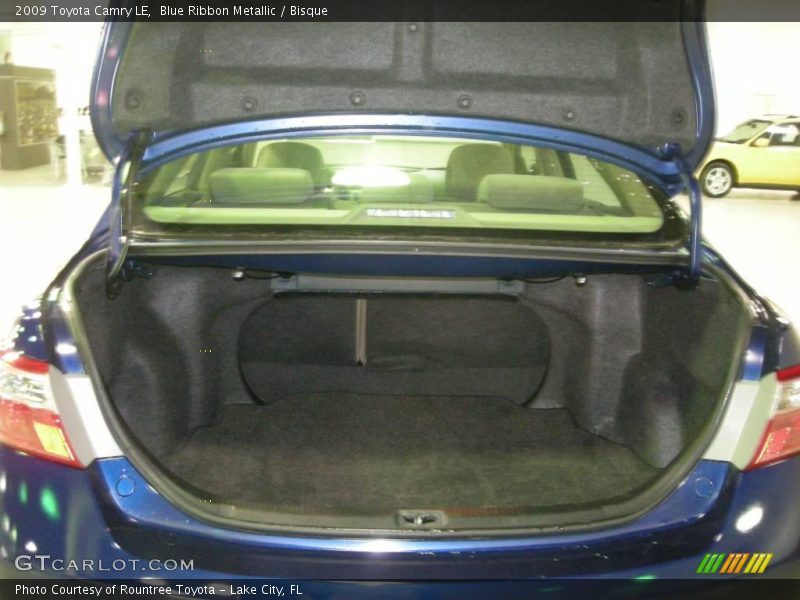 Blue Ribbon Metallic / Bisque 2009 Toyota Camry LE