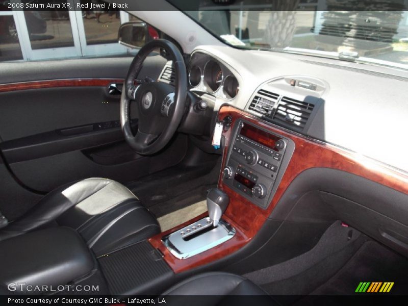 Red Jewel / Black 2008 Saturn Aura XR