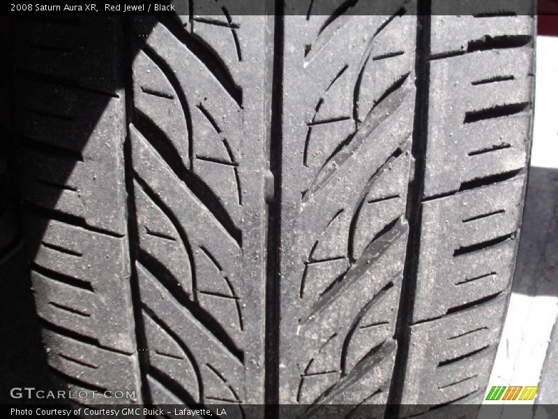 Red Jewel / Black 2008 Saturn Aura XR