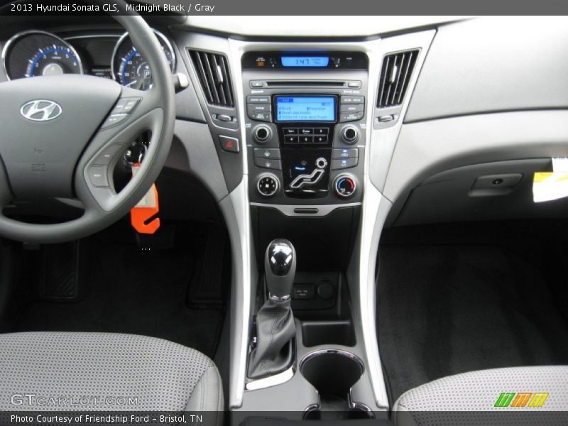 Midnight Black / Gray 2013 Hyundai Sonata GLS