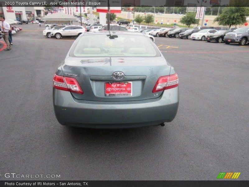 Aloe Green Metallic / Bisque 2010 Toyota Camry LE