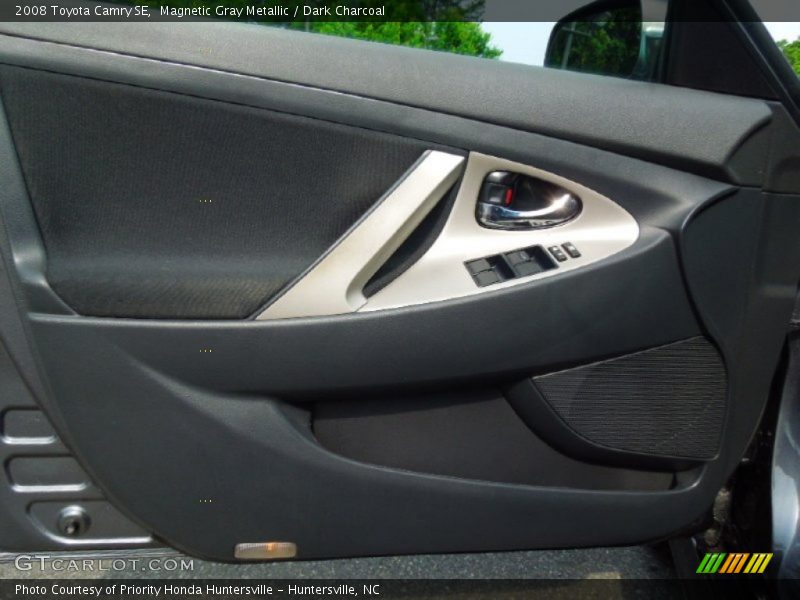 Magnetic Gray Metallic / Dark Charcoal 2008 Toyota Camry SE