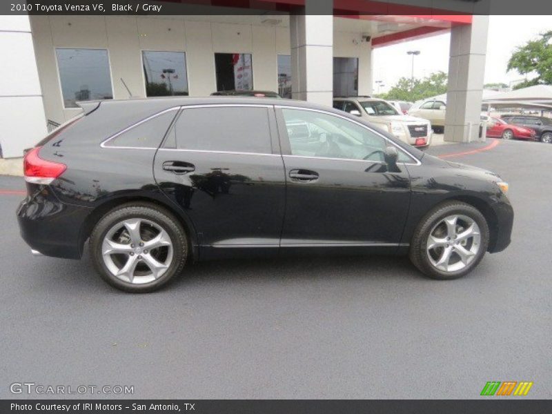 Black / Gray 2010 Toyota Venza V6