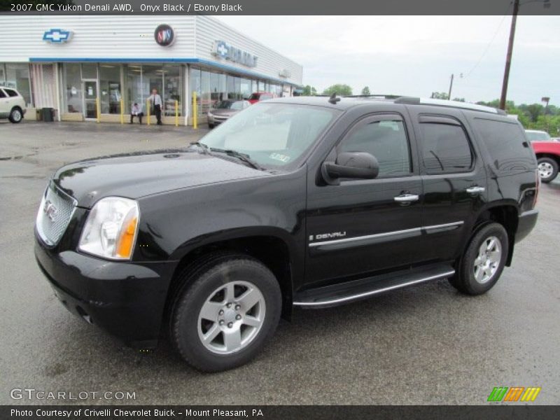 Onyx Black / Ebony Black 2007 GMC Yukon Denali AWD