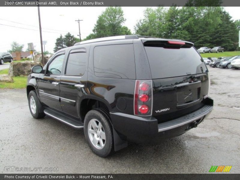 Onyx Black / Ebony Black 2007 GMC Yukon Denali AWD