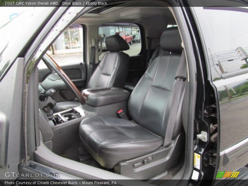 Onyx Black / Ebony Black 2007 GMC Yukon Denali AWD