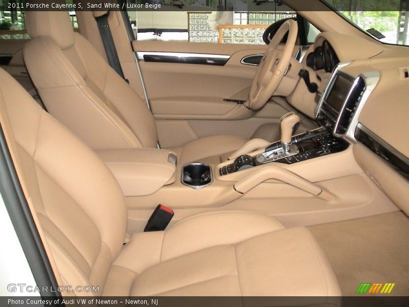 Sand White / Luxor Beige 2011 Porsche Cayenne S