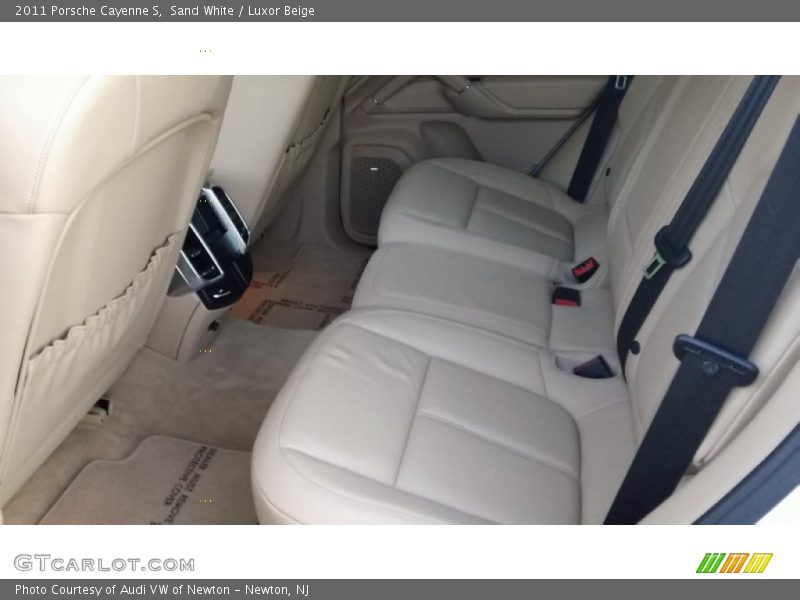 Sand White / Luxor Beige 2011 Porsche Cayenne S