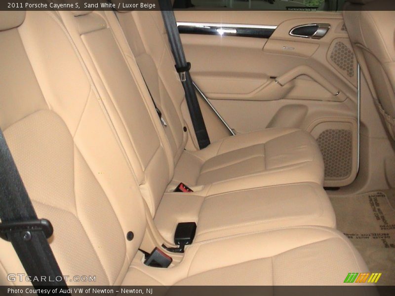Sand White / Luxor Beige 2011 Porsche Cayenne S