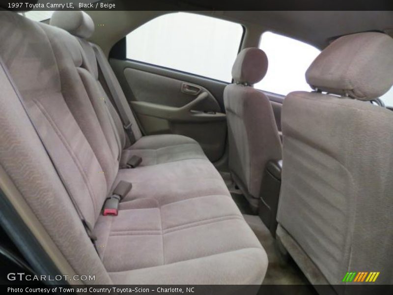 Black / Beige 1997 Toyota Camry LE
