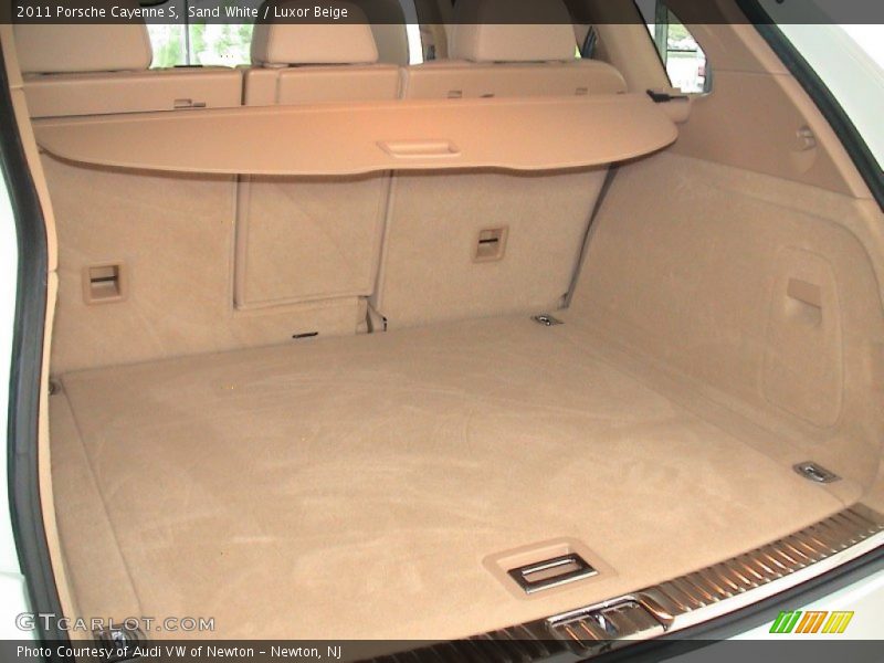 Sand White / Luxor Beige 2011 Porsche Cayenne S