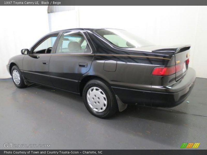 Black / Beige 1997 Toyota Camry LE
