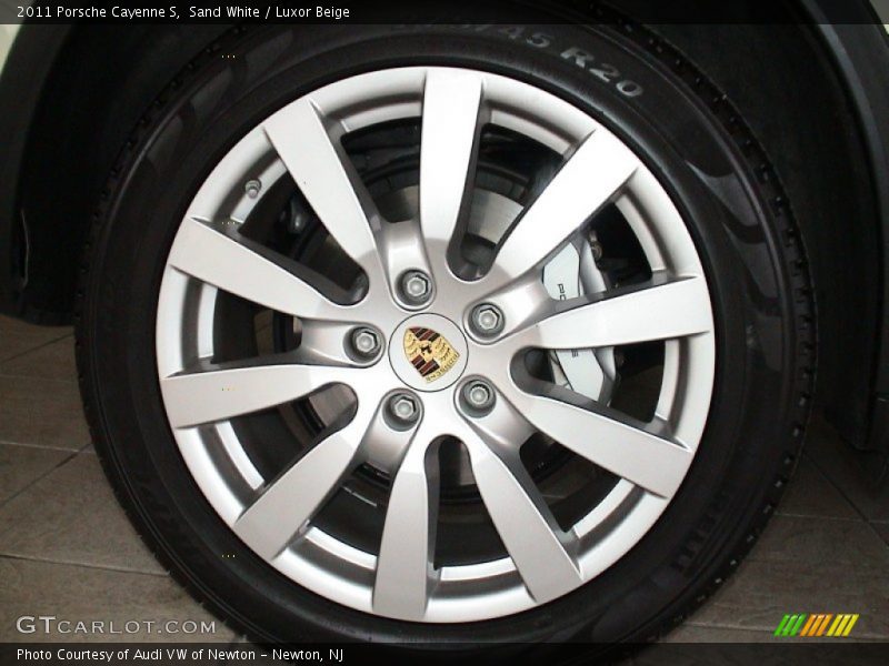 Sand White / Luxor Beige 2011 Porsche Cayenne S