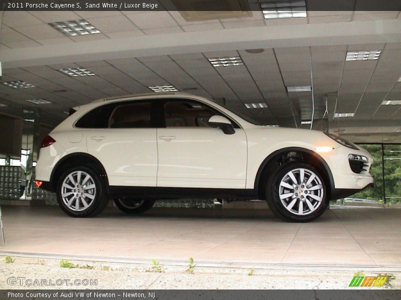 Sand White / Luxor Beige 2011 Porsche Cayenne S