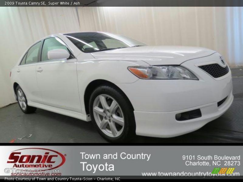 Super White / Ash 2009 Toyota Camry SE
